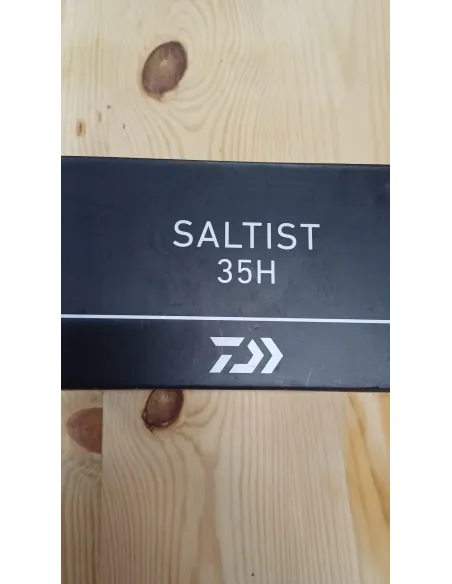 CARRETE DAIWA SALTIST 35H MAS TRENZADO DE REGALO