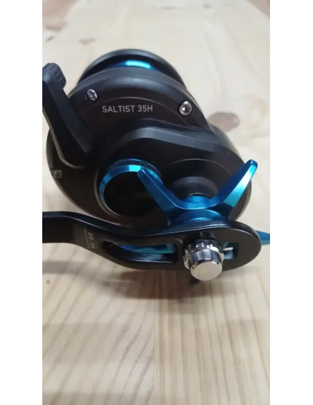 CARRETE DAIWA SALTIST 35H MAS TRENZADO DE REGALO