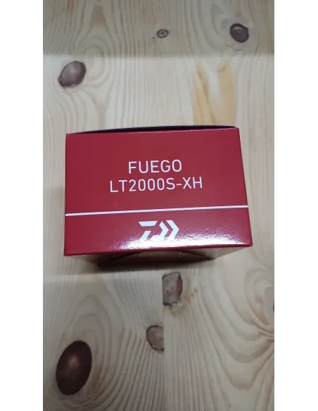CARRETE  DAIWA FUEGO 2000 MAS HILO DE REGALO