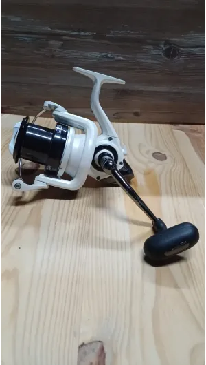 DAIWA SHORECAST 5000 MAS HILO DE REGALO